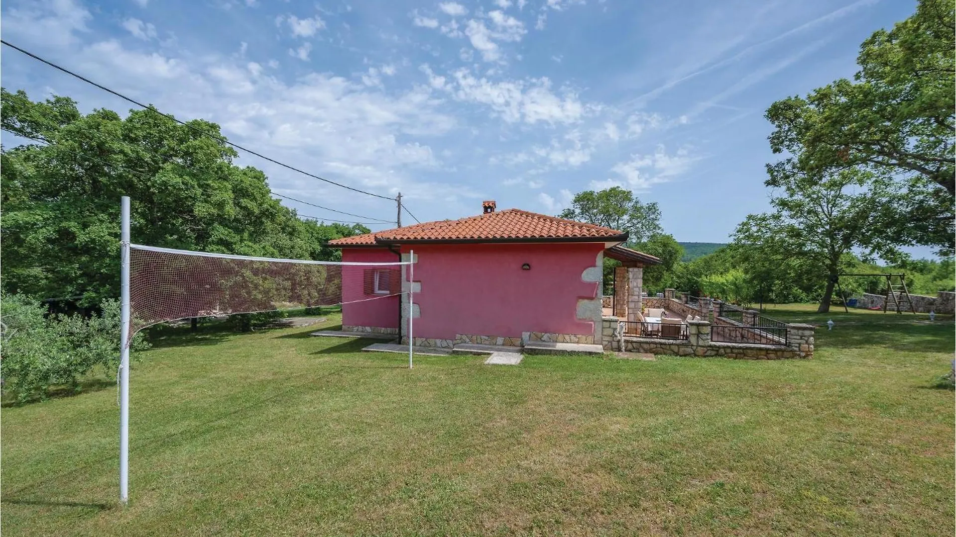 3 Bedroom Nice Home In Breg Rasa Holiday home