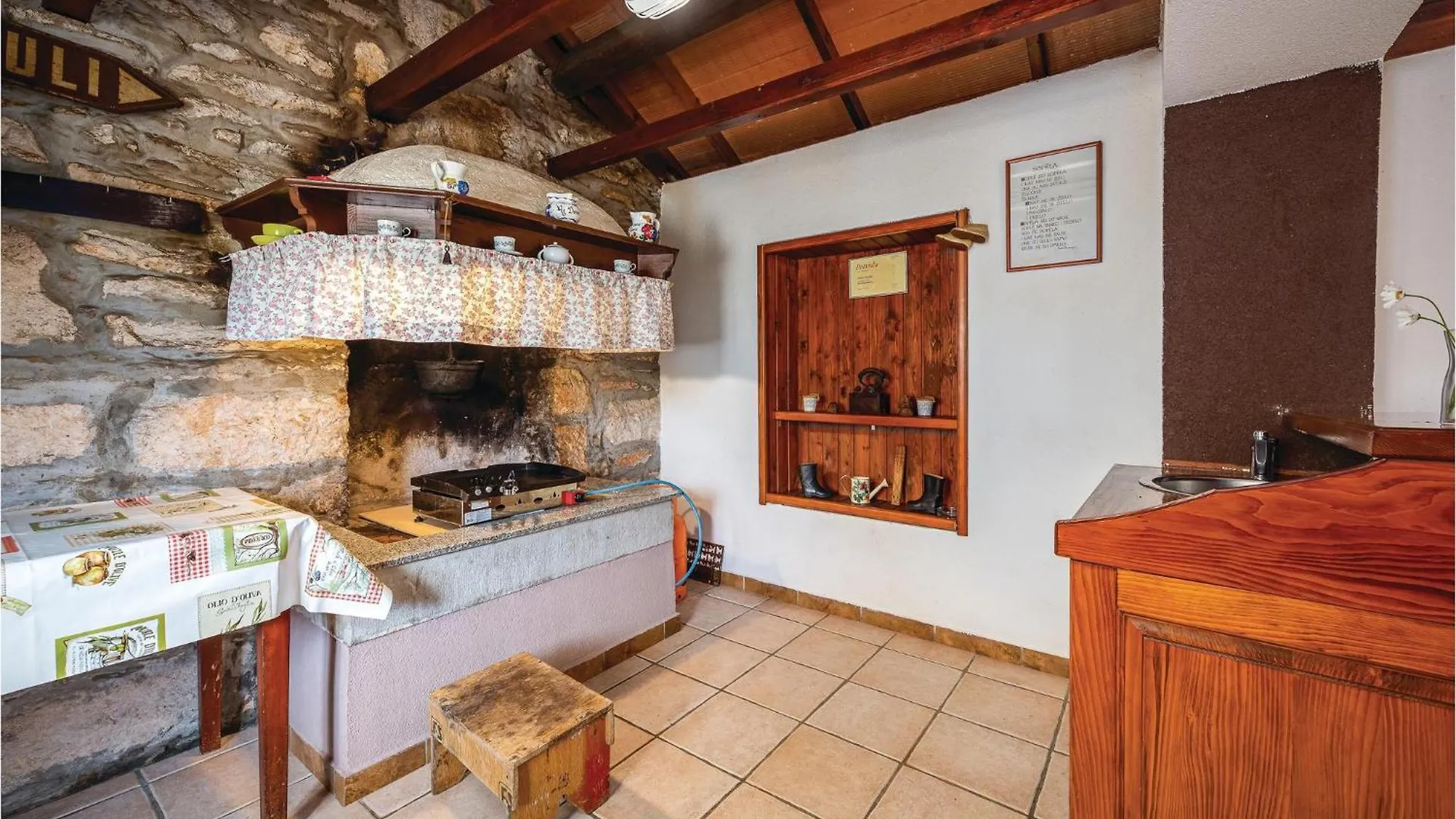 3 Bedroom Nice Home In Breg Rasa 0*,